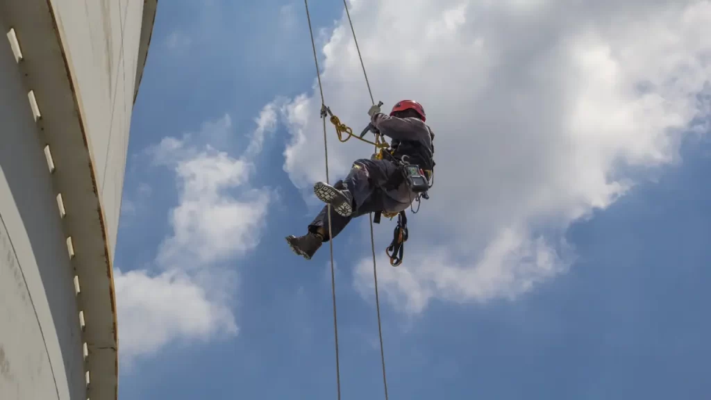 fönsterputs på höga byggnader